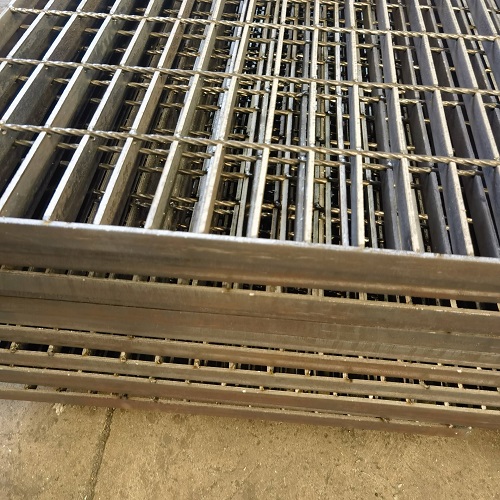 鋼格柵鋼格板的優勢與用途應用場景