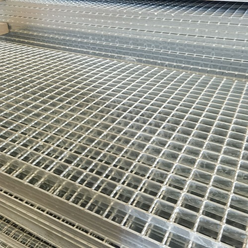 石油化工廠鋼格柵鋼格板的關鍵性能