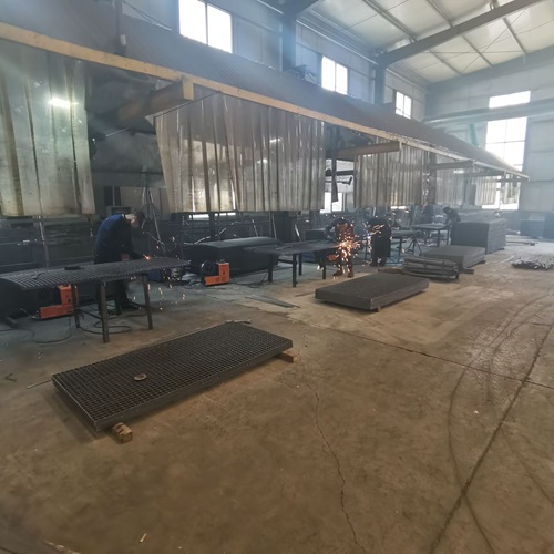 環保工程中的“隱形功臣”——鋼格柵的那些事