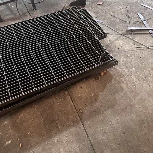 學(xué)校實(shí)訓(xùn)平臺(tái)用鋼格板真實(shí)案例參考