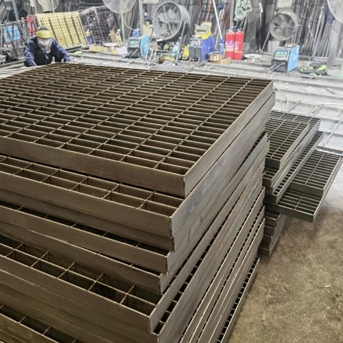 港口貨場鋼格板用途及抗碾壓性能